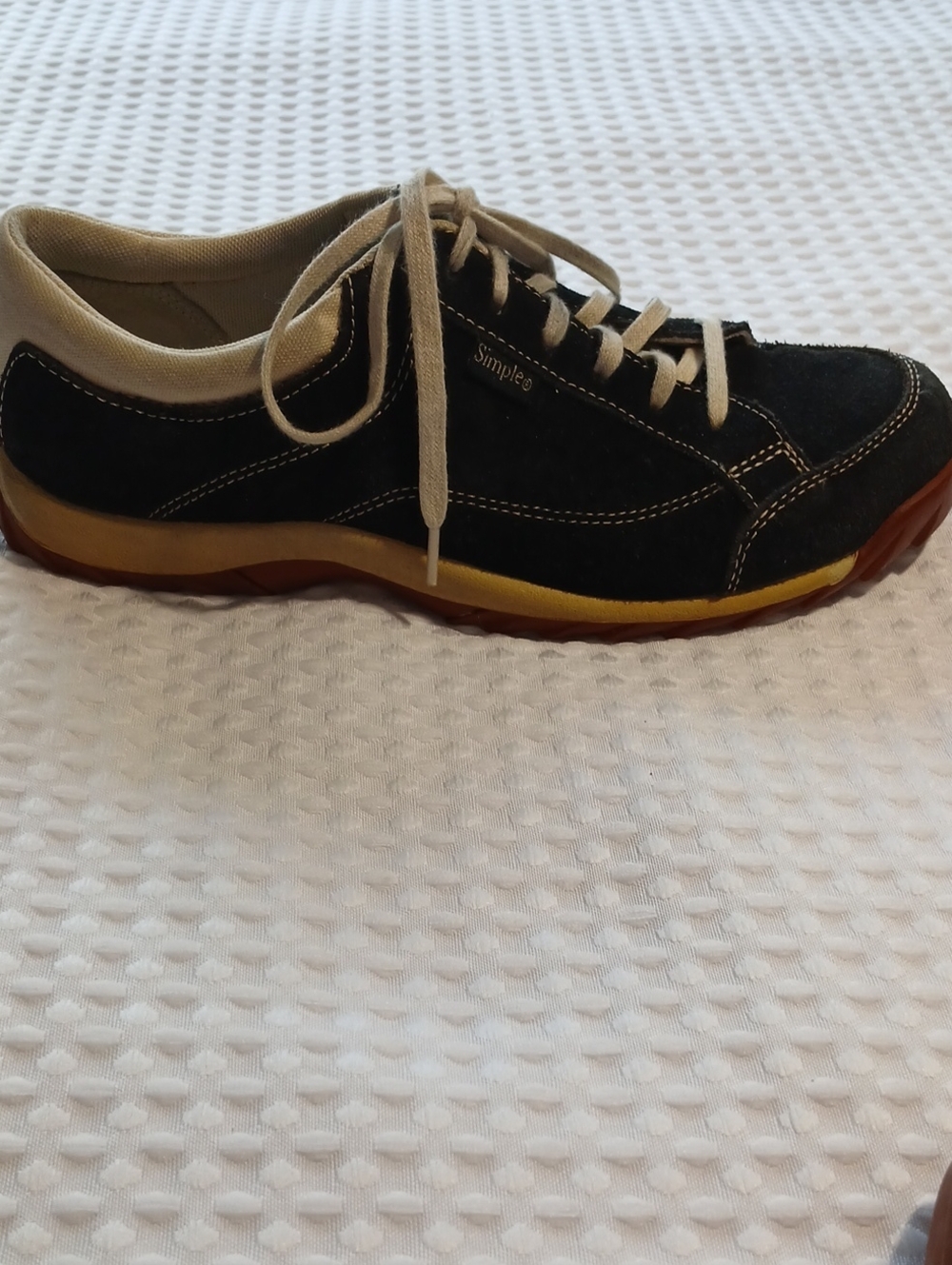 Simple Vintage Black Suede Sneakers for Women 9/Men's 7 Unisex